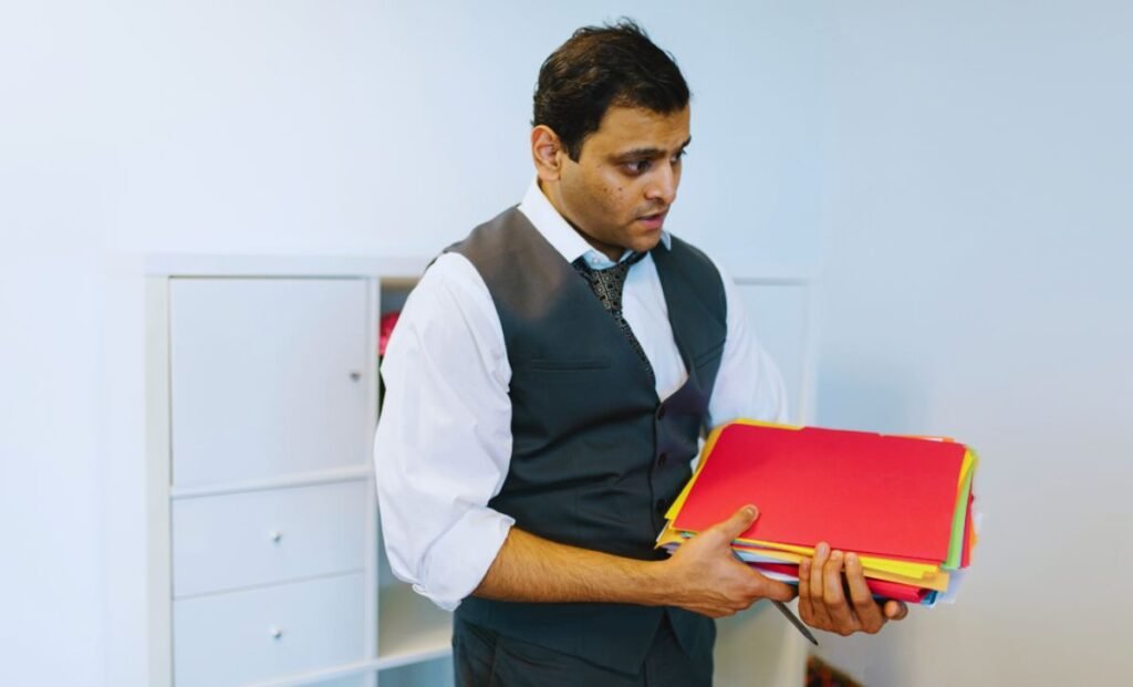 Office Boy Jobs in Spain with Visa Sponsorship 2025